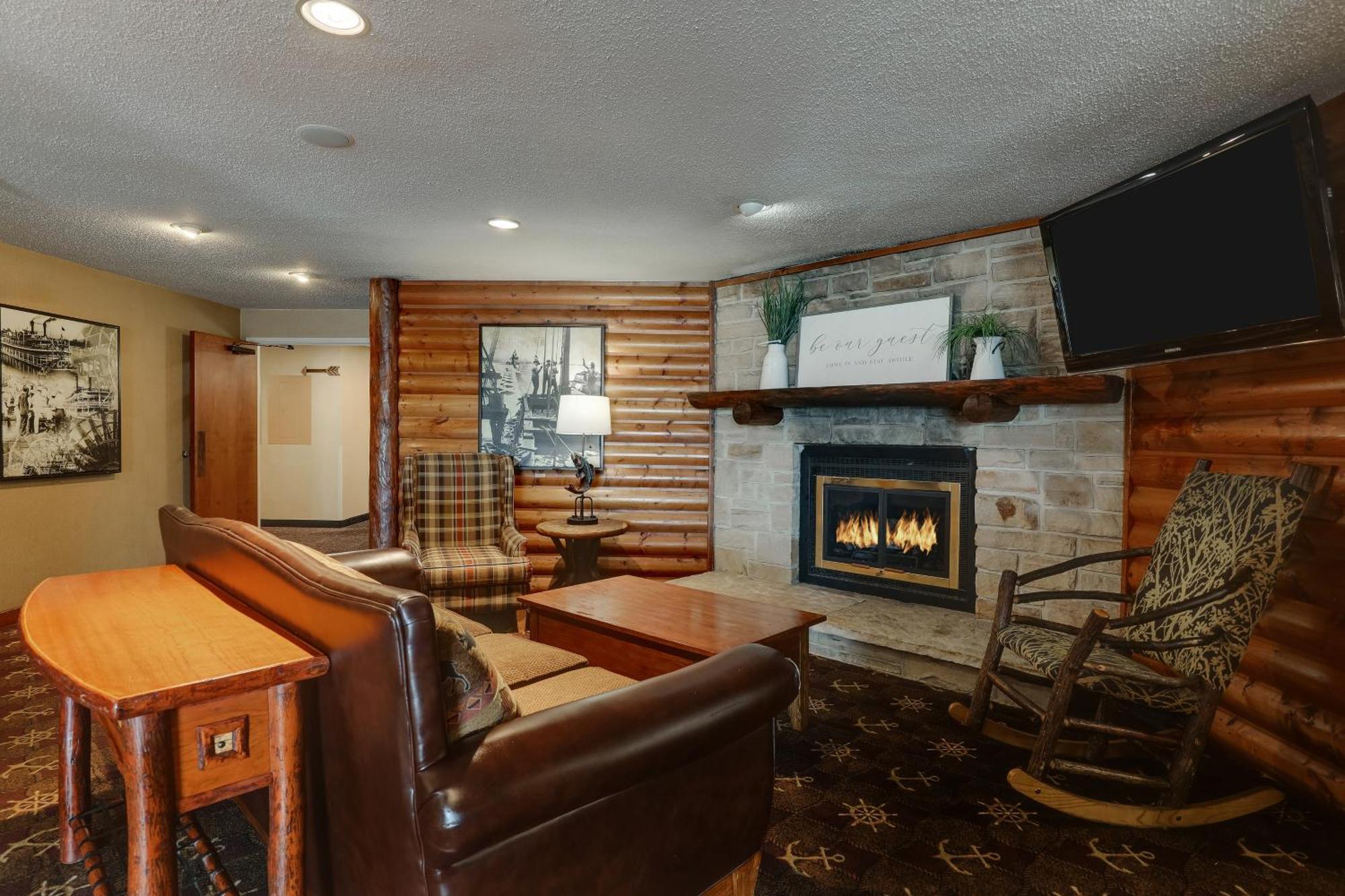 Stoney Creek Inn كوينسي المظهر الخارجي الصورة